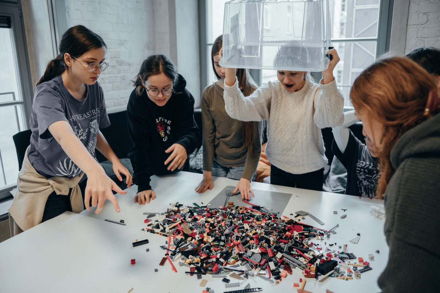 children playing LEGO bricks